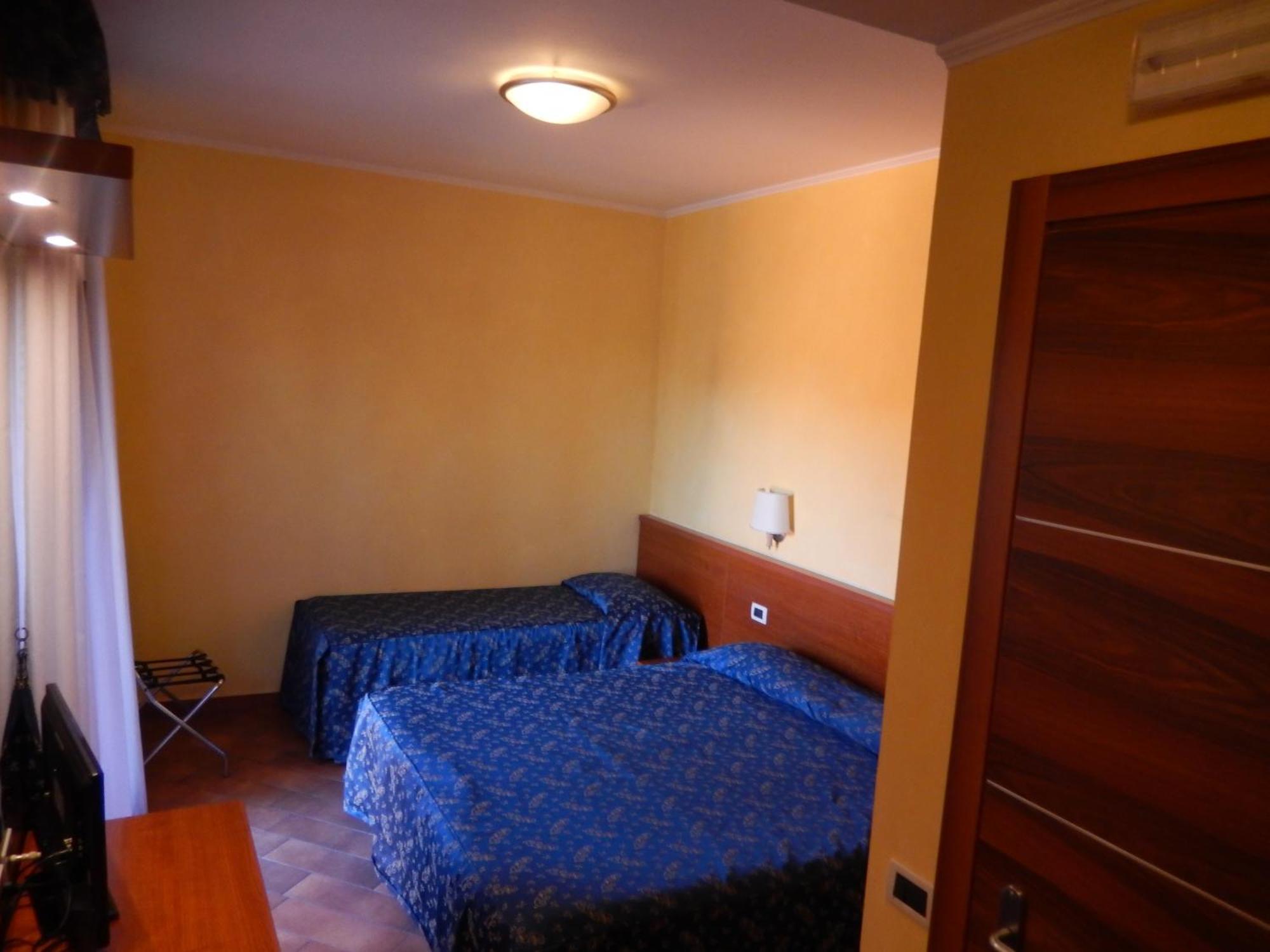 Dei Leoni Hotel