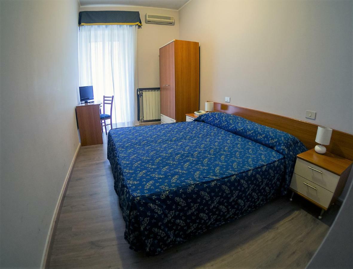 Hotel Dei Leoni 3*