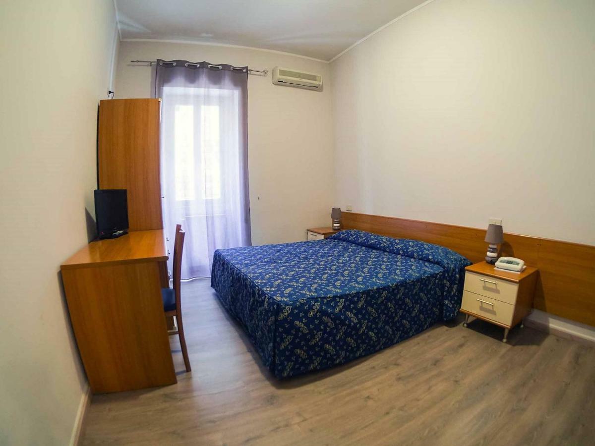 Dei Leoni Hotel 3*
